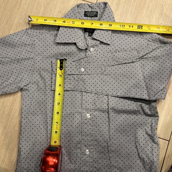Boys Holiday Editions S C 6/7 Gray & Black Polkadots Button Down Shirt - Picture 10 of 12